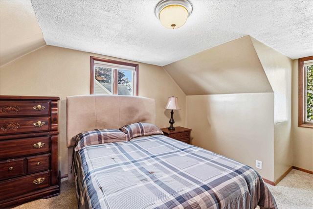 808 GRAND AVENUE, Little Chute, WI 54140