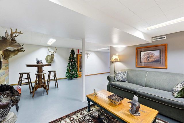 808 GRAND AVENUE, Little Chute, WI 54140