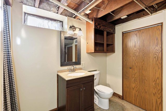 808 GRAND AVENUE, Little Chute, WI 54140