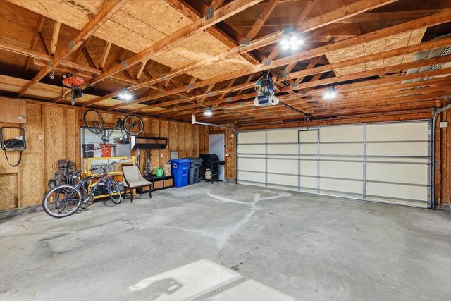 808 GRAND AVENUE, Little Chute, WI 54140