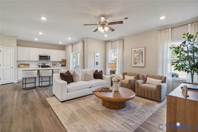 7683 lloyd Ter, Mechanicsville, VA 23111