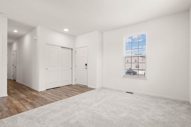 1811 E 111th Place, Crown Point, IN 46307