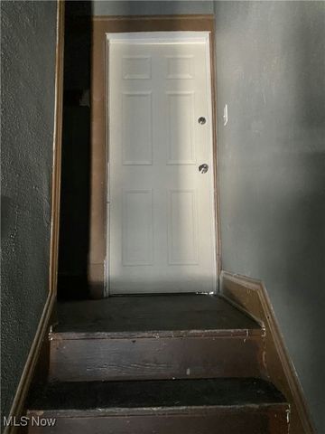 677 E 92nd Street, Cleveland, OH 44108