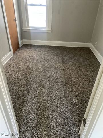 677 E 92nd Street, Cleveland, OH 44108