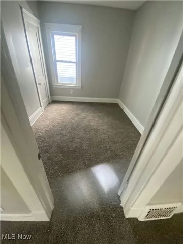 677 E 92nd Street, Cleveland, OH 44108