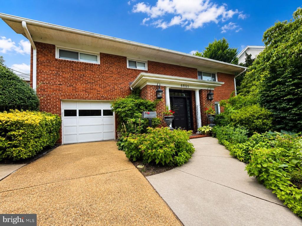 6801 OLD CHESTERBROOK RD, Mclean, VA 22101