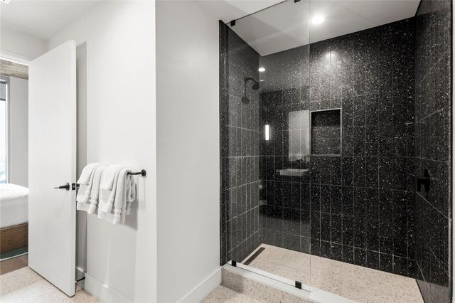 48 East Ave 2011, Austin, TX 78701