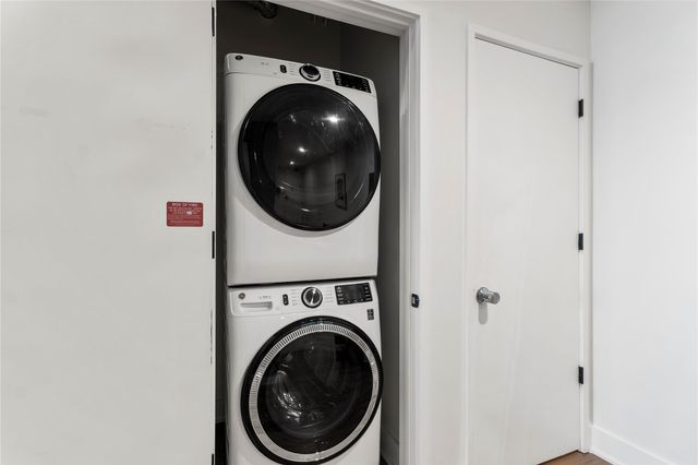 48 East Ave 2011, Austin, TX 78701