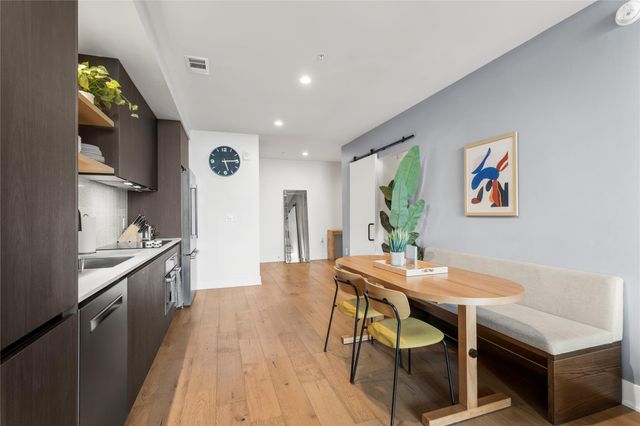 48 East Ave 2011, Austin, TX 78701