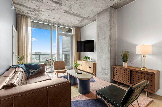 48 East Ave 2011, Austin, TX 78701