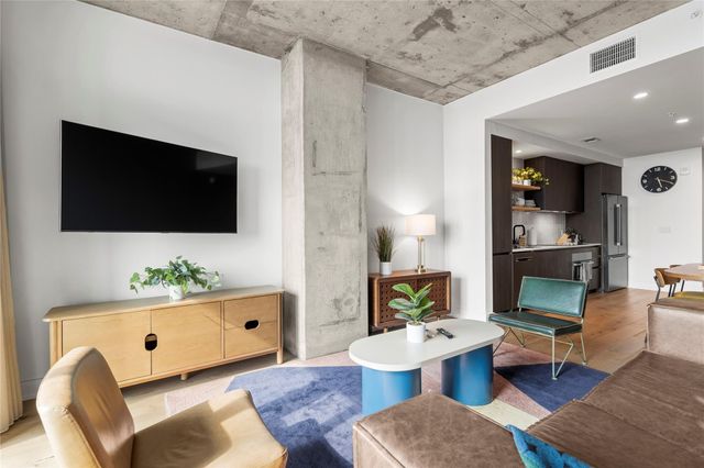 48 East Ave 2011, Austin, TX 78701