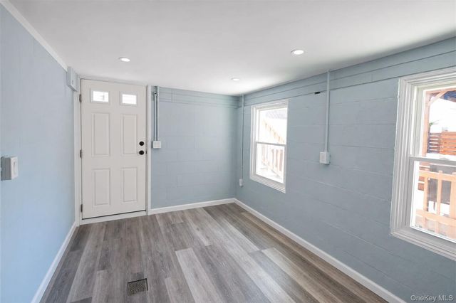 12 W 14th Road, Far Rockaway, NY 11693