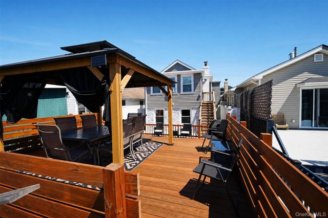 12 W 14th Road, Far Rockaway, NY 11693