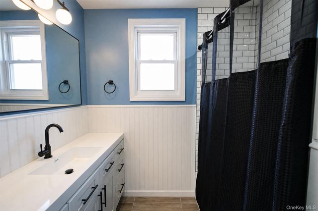 12 W 14th Road, Far Rockaway, NY 11693