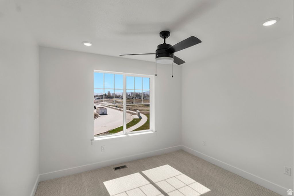 Image 16 of property listing at 1692 W RIVERGATE DR, Logan, UT 84321