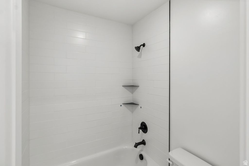 Image 22 of property listing at 1692 W RIVERGATE DR, Logan, UT 84321