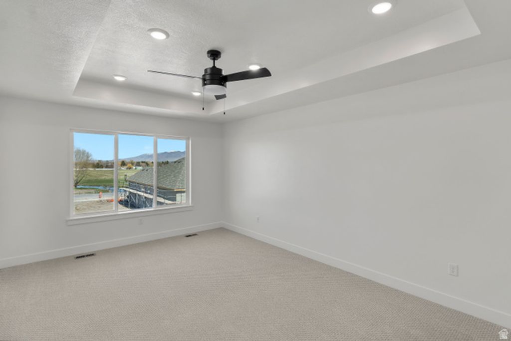 Image 23 of property listing at 1692 W RIVERGATE DR, Logan, UT 84321