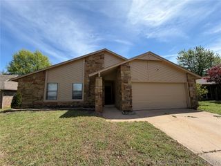11209 S 108th East East Avenue, Bixby, OK 74008