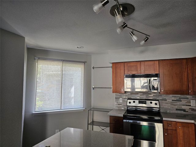 2303 Briarwest Boulevard 2303, Houston, TX 77077