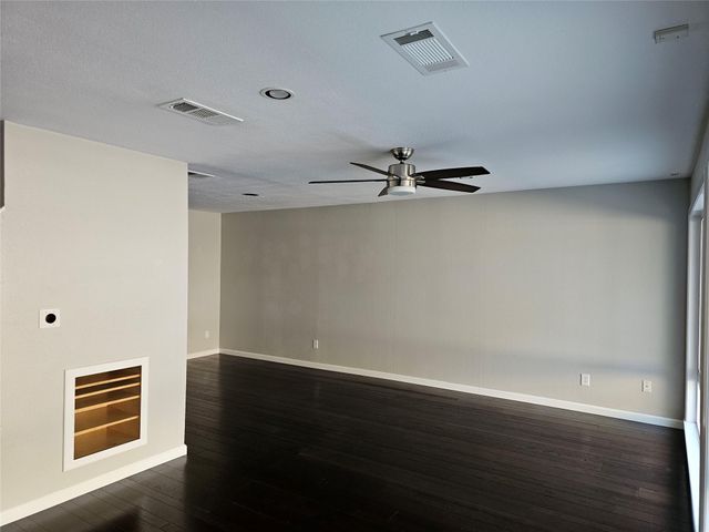 2303 Briarwest Boulevard 2303, Houston, TX 77077