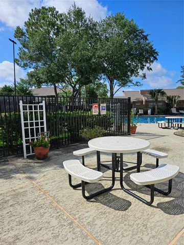 2303 Briarwest Boulevard 2303, Houston, TX 77077