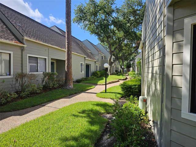 2303 Briarwest Boulevard 2303, Houston, TX 77077