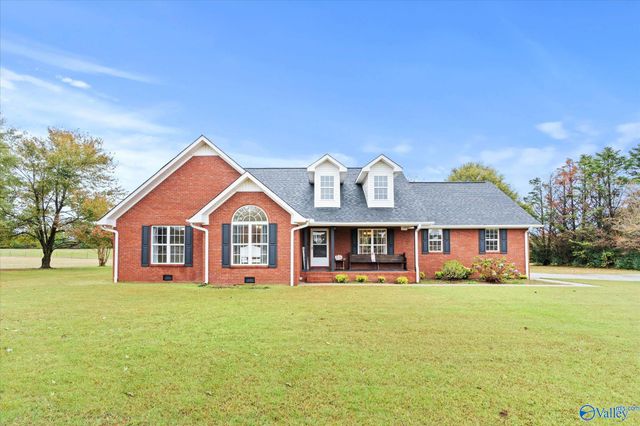 220 Santileon Lane, Rainsville, AL 35986