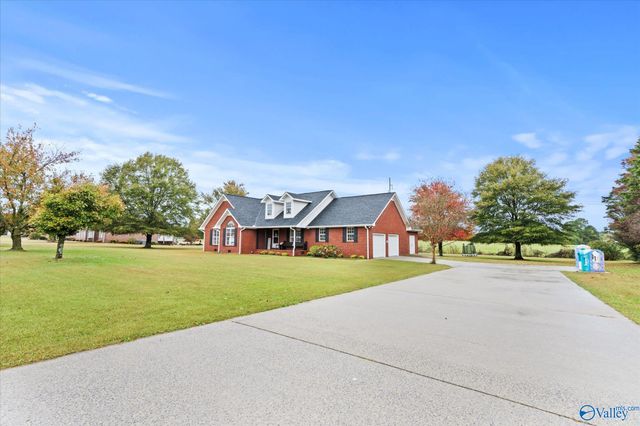 220 Santileon Lane, Rainsville, AL 35986