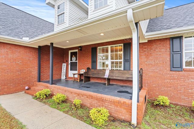 220 Santileon Lane, Rainsville, AL 35986