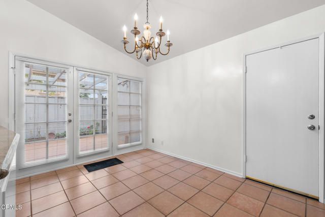 1370 Cresthaven Drive, Pasadena, CA 91105