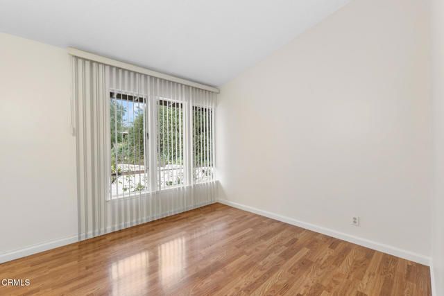 1370 Cresthaven Drive, Pasadena, CA 91105