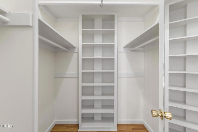 1370 Cresthaven Drive, Pasadena, CA 91105