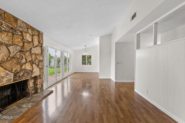 1370 Cresthaven Drive, Pasadena, CA 91105