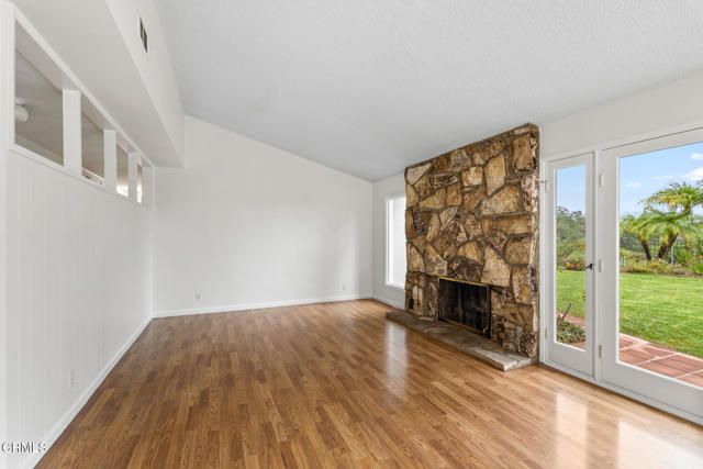 1370 Cresthaven Drive, Pasadena, CA 91105