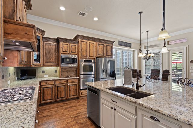 8601 Wakefield Drive, Mckinney, TX 75070