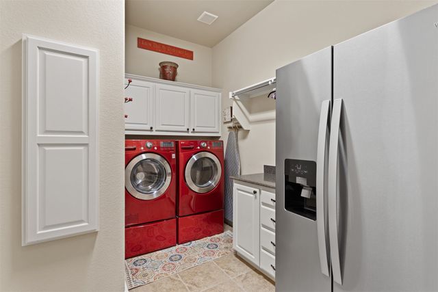 8601 Wakefield Drive, Mckinney, TX 75070