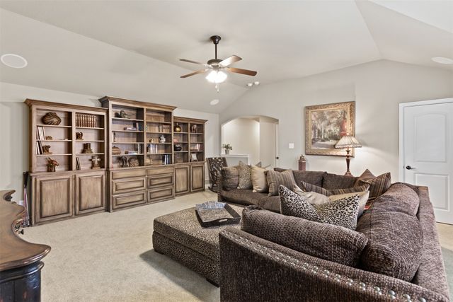 8601 Wakefield Drive, Mckinney, TX 75070