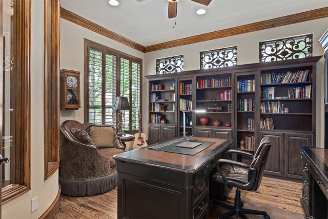 8601 Wakefield Drive, Mckinney, TX 75070