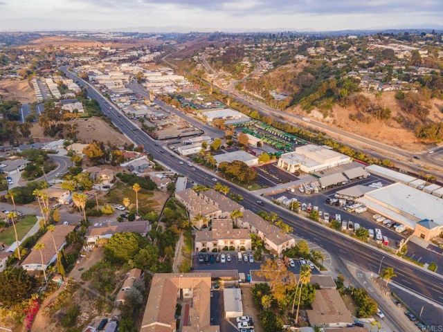 2136 Oceanside Boulevard, Oceanside, CA 92054