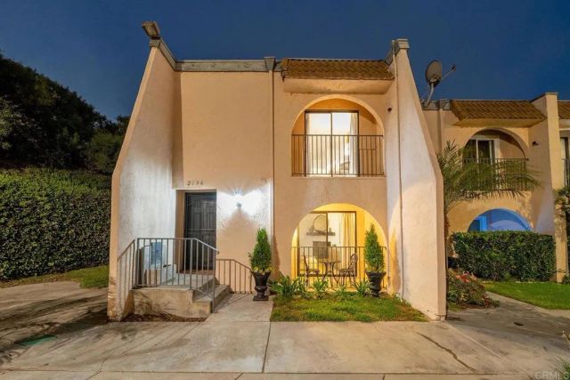 2136 Oceanside Boulevard, Oceanside, CA 92054