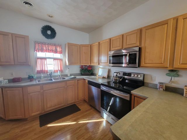 827 Sutherland Avenue, Janesville, WI 53545