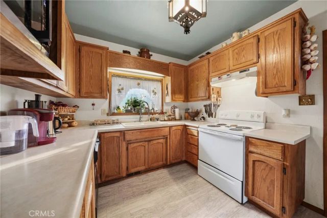 225 N Tunis, Lakeport, CA 95453