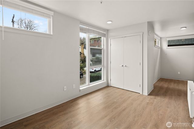 1814 E John Street, Seattle, WA 98112