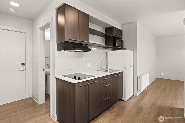 1814 E John Street, Seattle, WA 98112