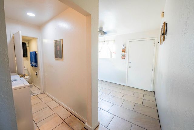 602-604 Harris Ave, Sacramento, CA 95838
