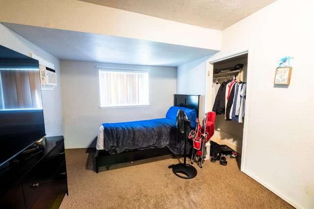 602-604 Harris Ave, Sacramento, CA 95838