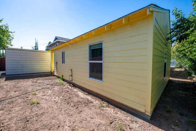 602-604 Harris Ave, Sacramento, CA 95838