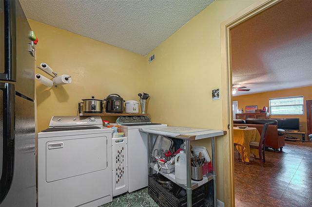 220 Hillcrest Drive, Coldspring, TX 77331