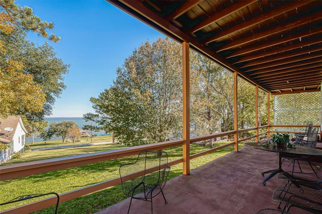 220 Hillcrest Drive, Coldspring, TX 77331