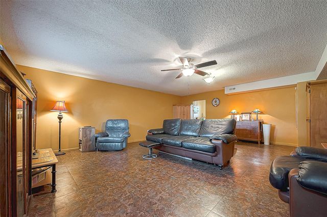 220 Hillcrest Drive, Coldspring, TX 77331